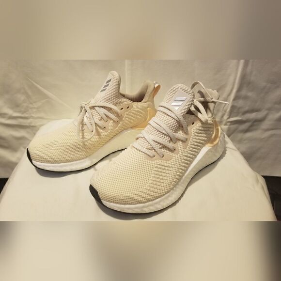 Womens Adidas Boost   - Picture 2 of 7